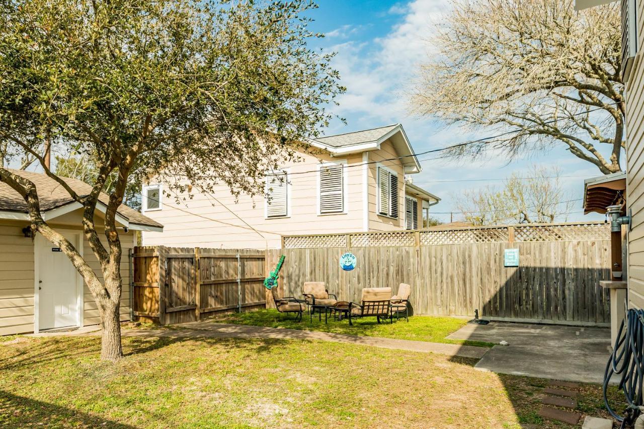 Nautical Niche- Upstairs Villa Galveston Exterior photo