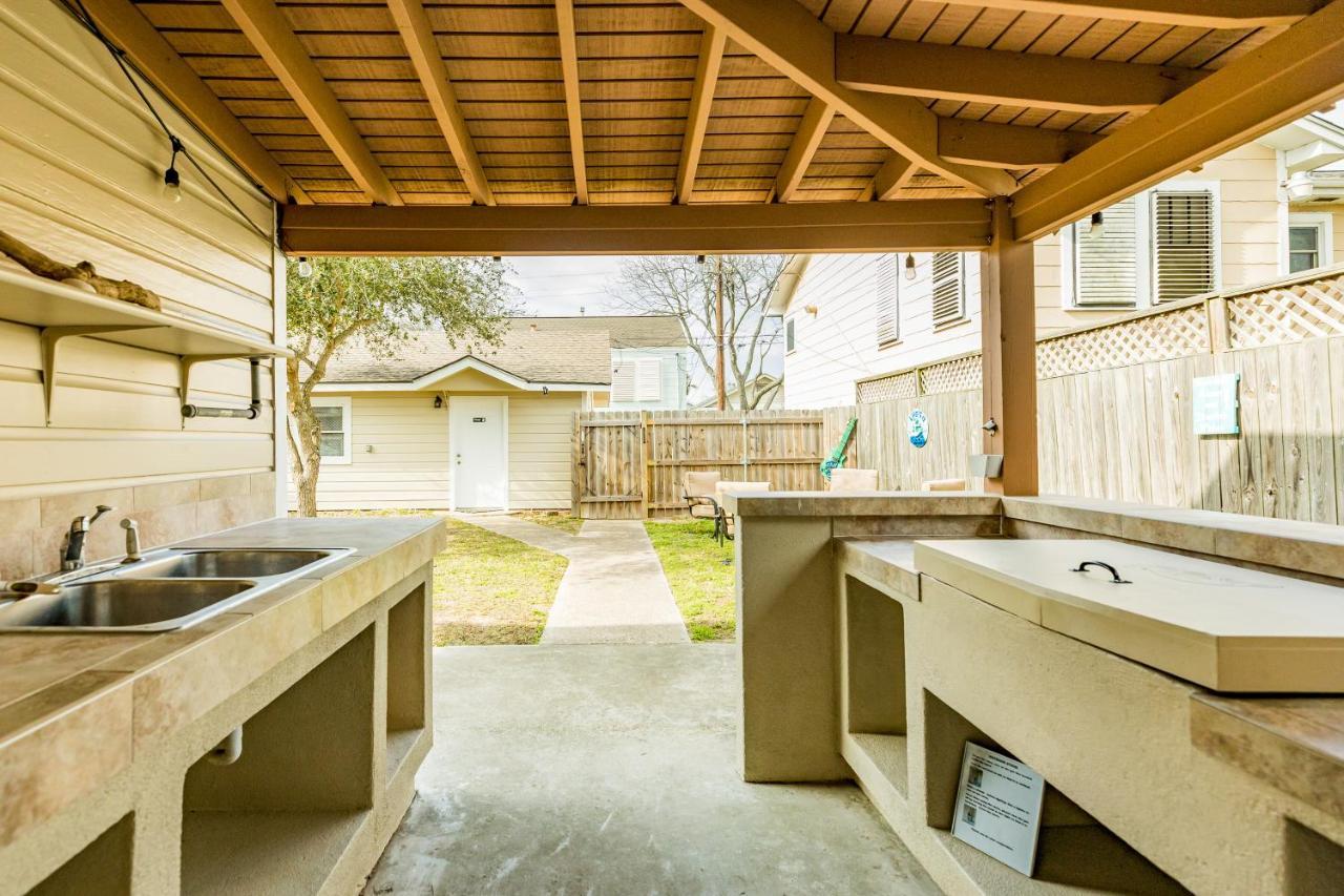 Nautical Niche- Upstairs Villa Galveston Exterior photo